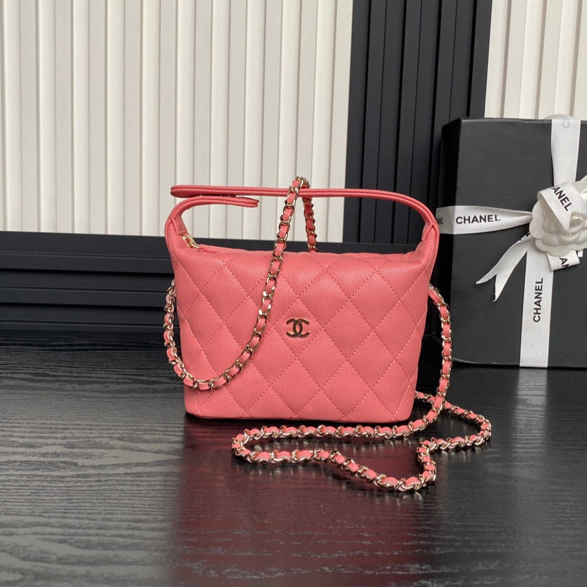Sac Hobo CC 25C 21,5 cm avec poignée supérieure en cuir de veau grainé rose foncé