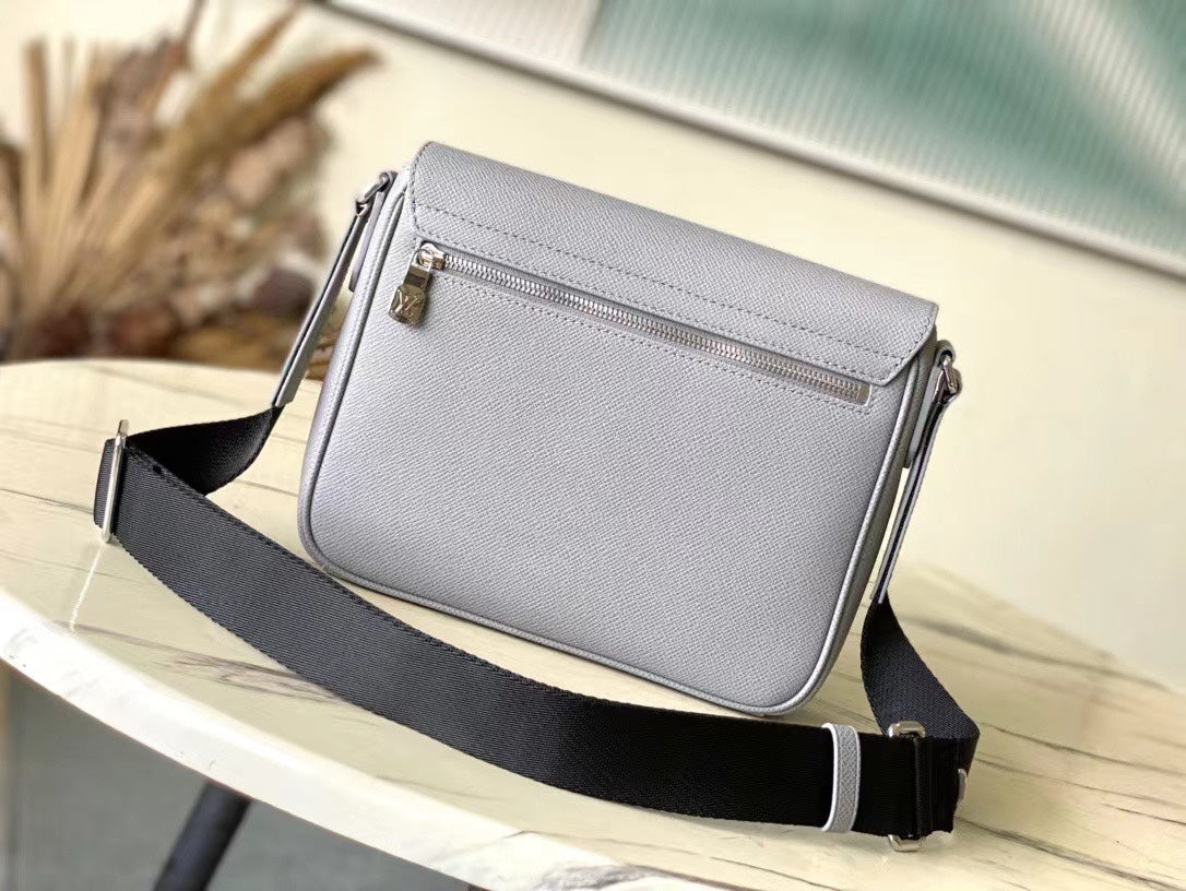 DISTRICT PM 26 EN CUIR DE VEAU GRIS TOURTERELLE