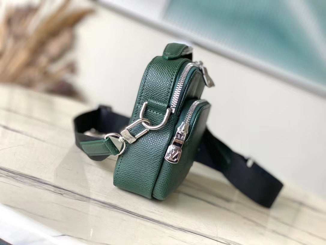 AVENUE MESSENGER 22 EN CUIR DE VEAU VERT FORÊT