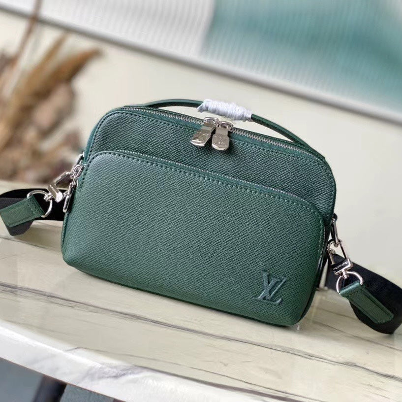 AVENUE MESSENGER 22 EN CUIR DE VEAU VERT FORÊT