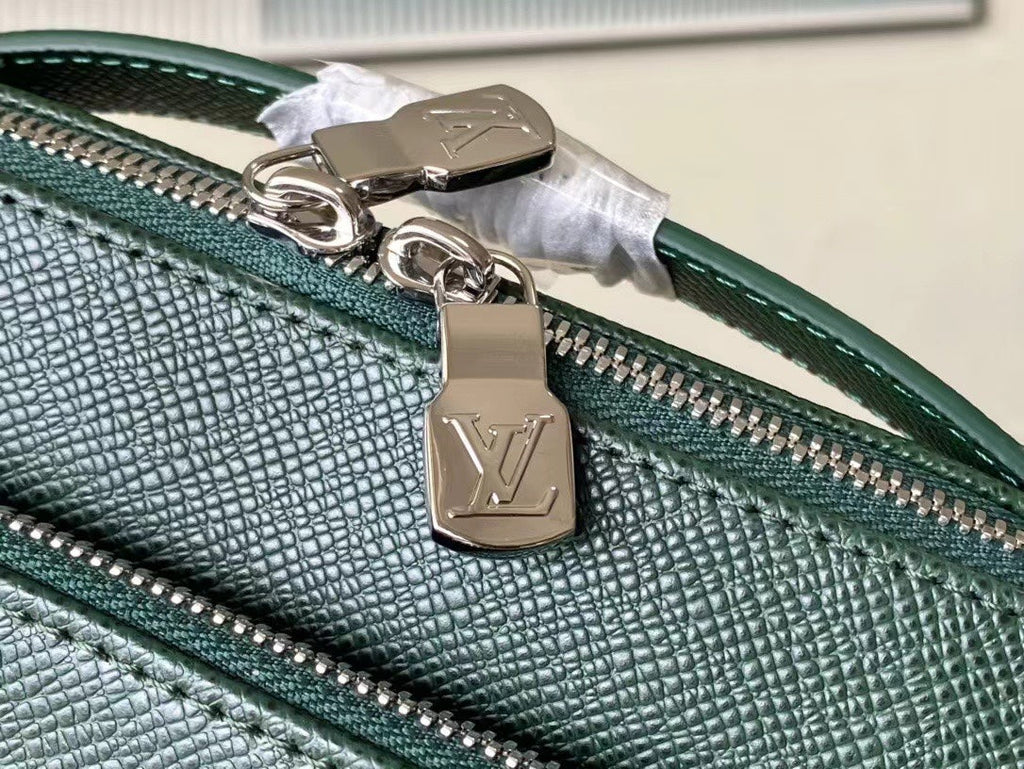 AVENUE MESSENGER 22 EN CUIR DE VEAU VERT FORÊT
