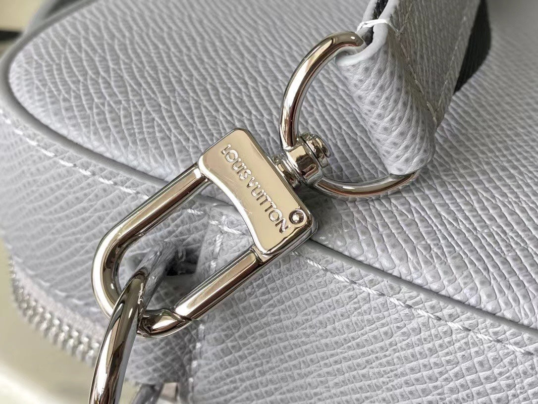 AVENUE MESSENGER 22 EN CUIR DE VEAU GRIS HARBOR