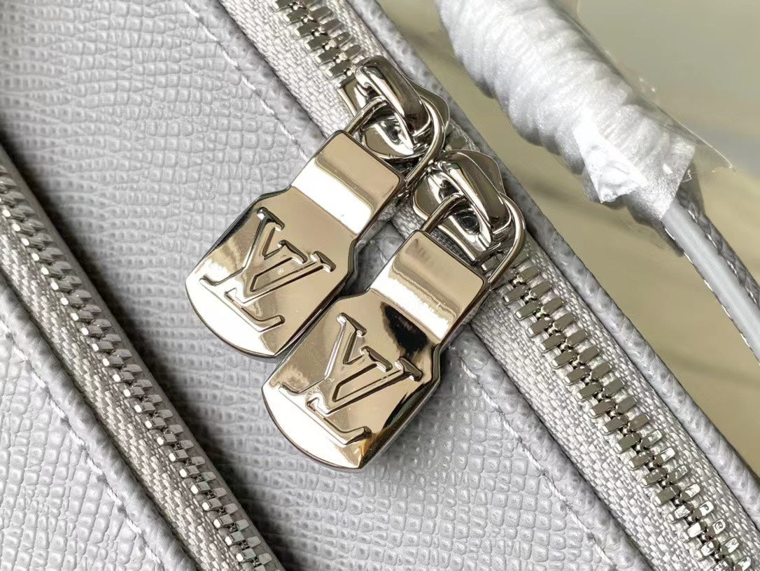 AVENUE MESSENGER 22 EN CUIR DE VEAU GRIS HARBOR