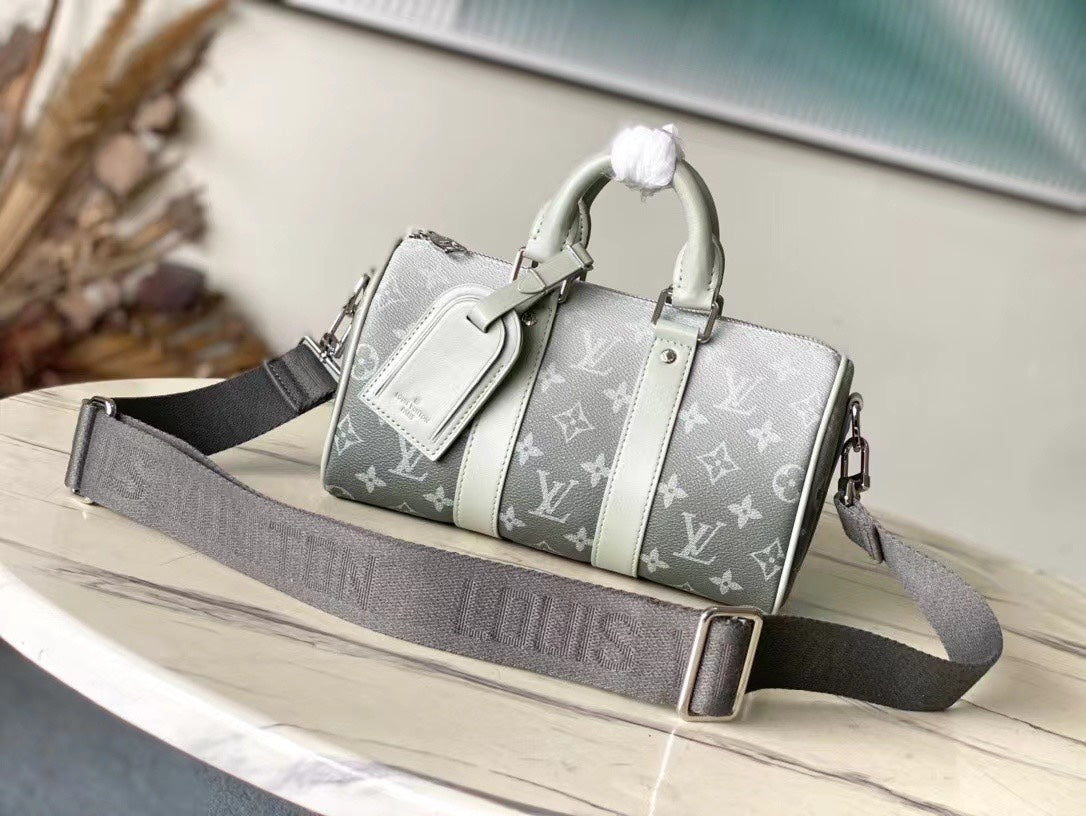 KEEPALL BANDOULIÈRE 25 EN TOILE GRIS MONOGRAMME DÉGRADÉ