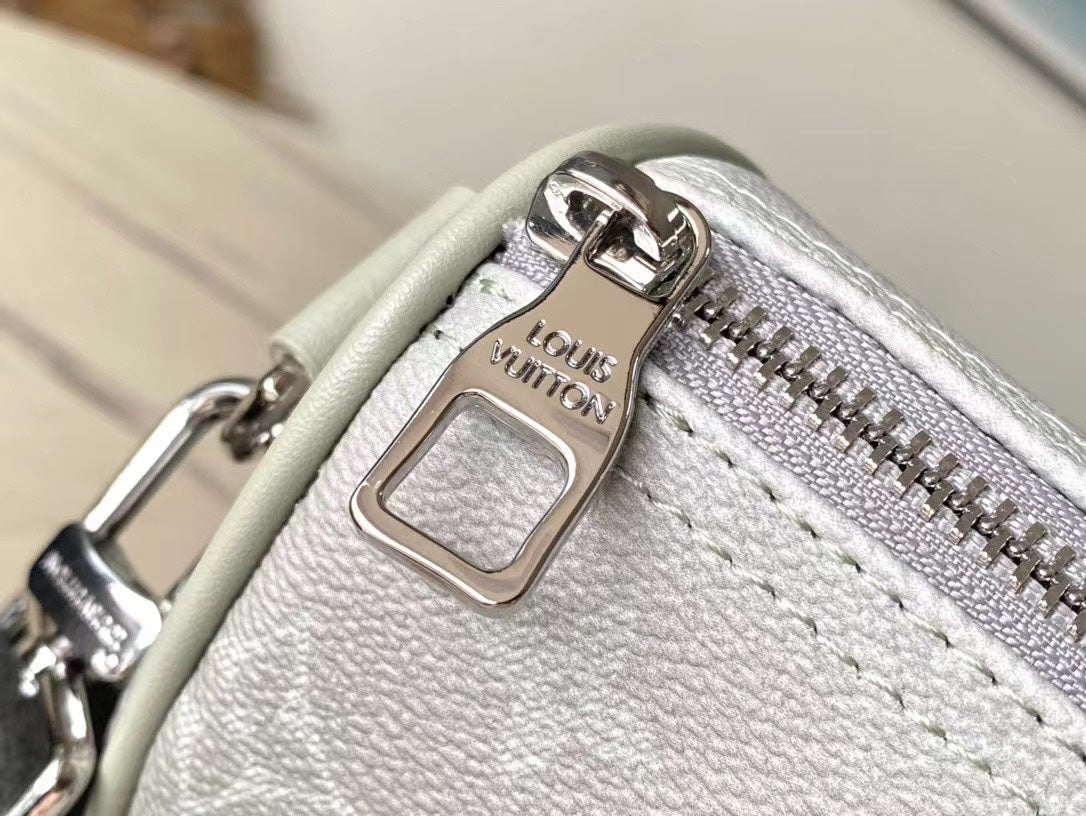 KEEPALL BANDOULIÈRE 25 EN TOILE GRIS MONOGRAMME DÉGRADÉ