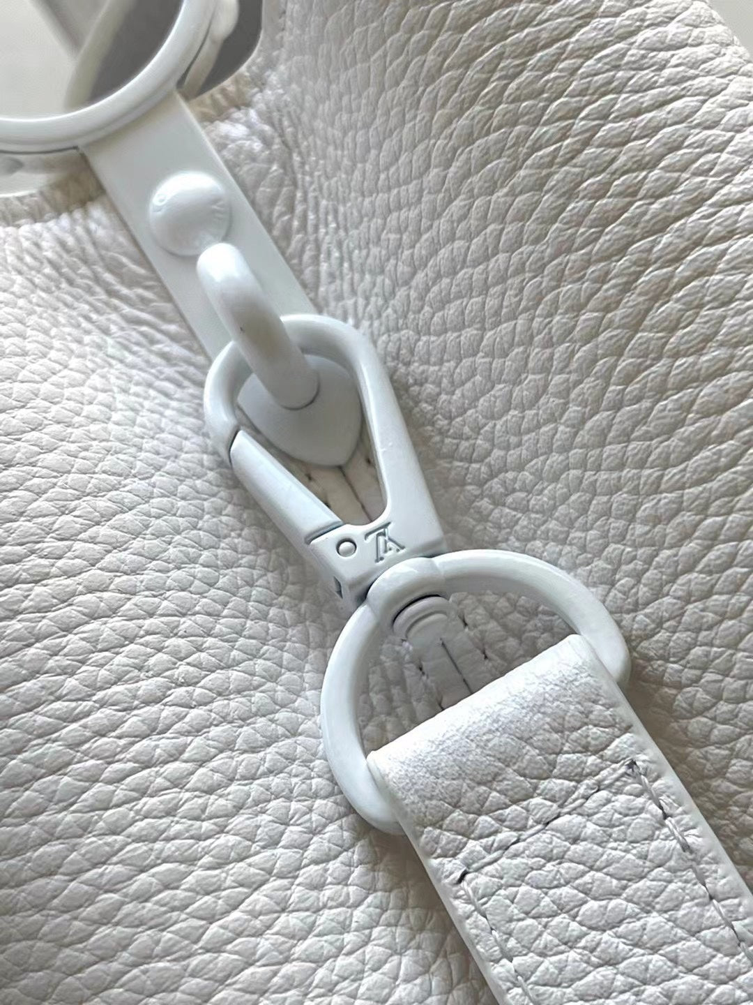 CAPUCINES EST-OUEST BB 27 EN TAURILLON BLANC