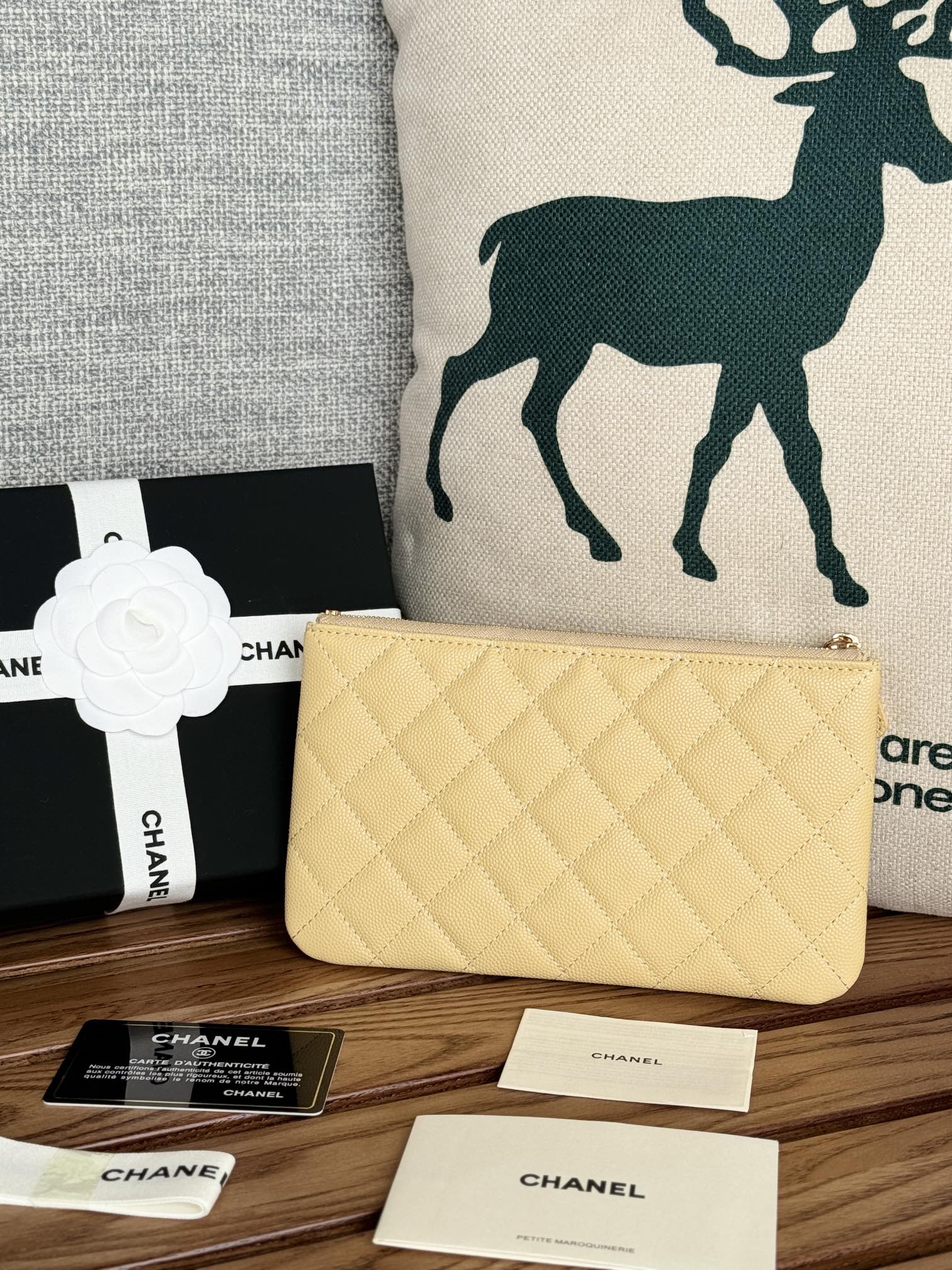 CC ZIPPED WALLET 20CM LIGHT YELLOW QUILTED CAVIAR GOLD HARDWARE