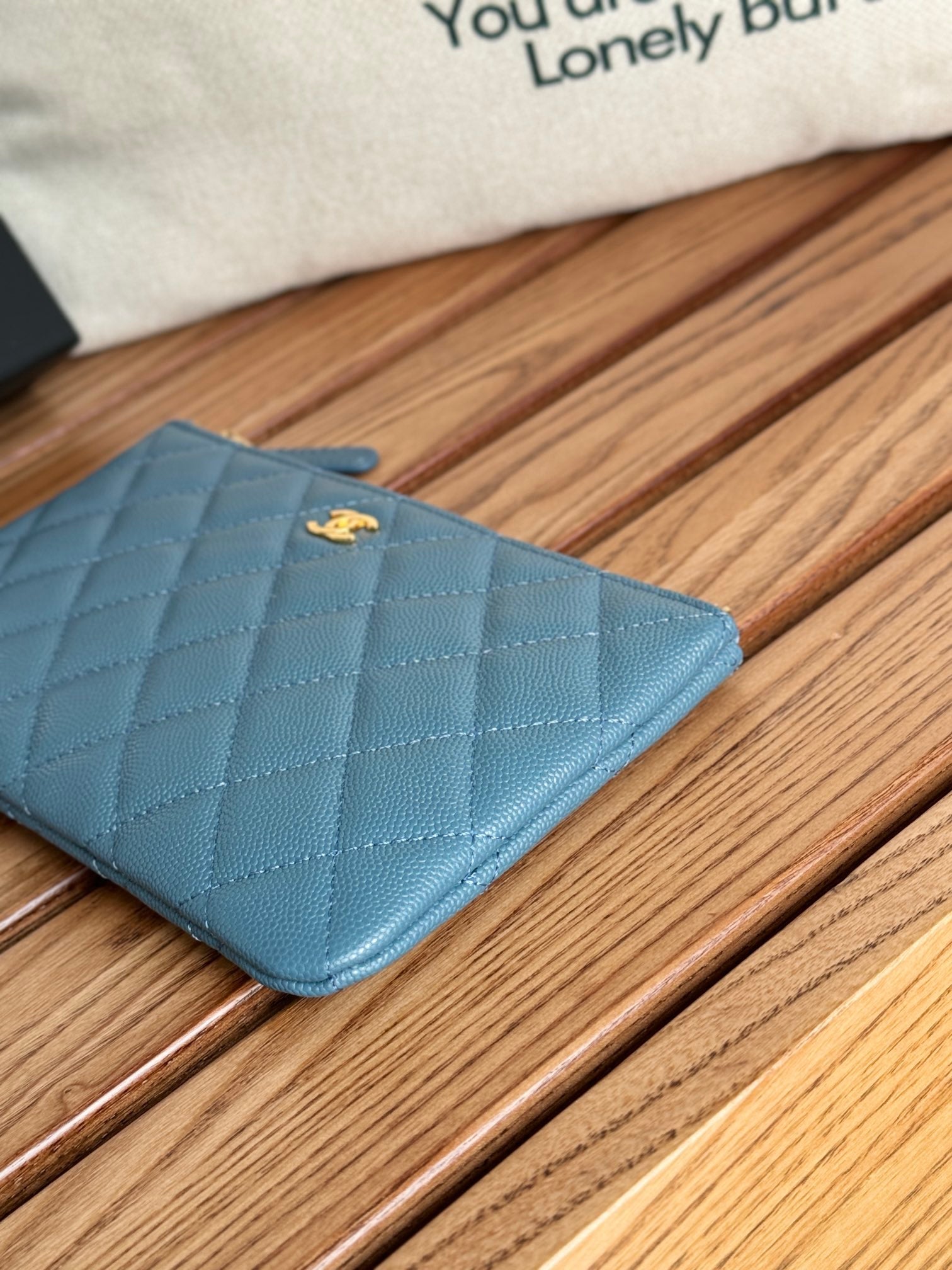 CC ZIPPED WALLET 20CM BLUE QUILTED CAVIAR GOLD HARDWARE