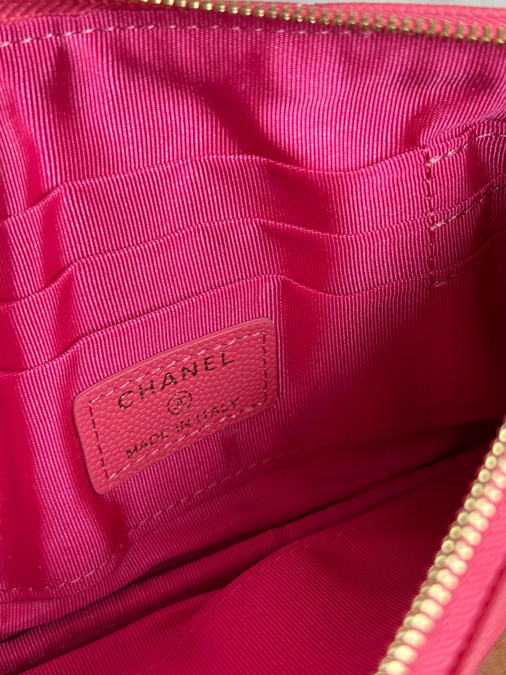 Portefeuille zippé CC 20 cm rose foncé matelassé caviar matériel doré