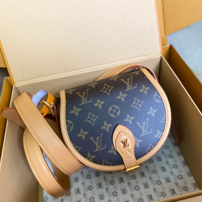SACOCHE DE SELLE 18 EN TOILE MONOGRAMME MARRON ET GARNITURE EN CUIR
