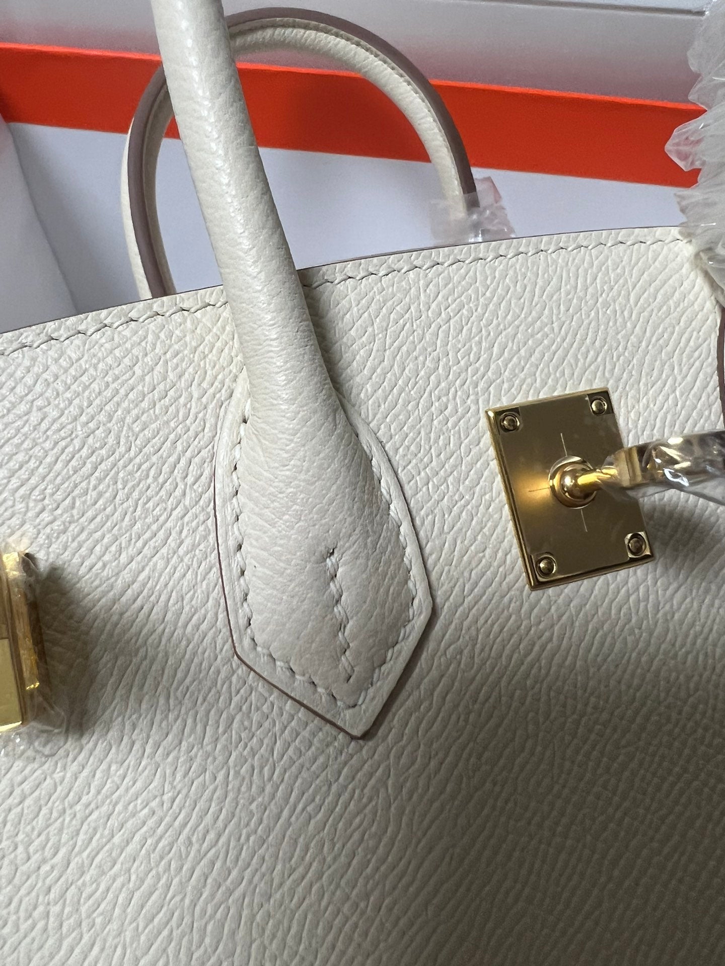 HM BIRKIN SELLIER CUIR EPSOM CRÈME QUINCAILLERIE DORÉ