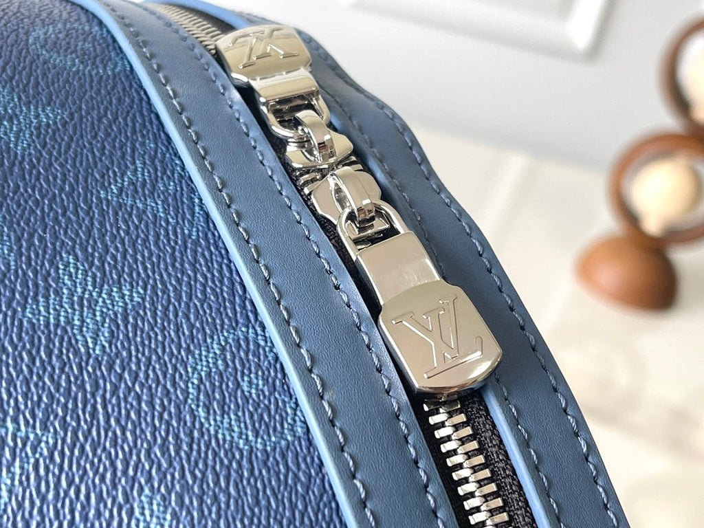 SAC À DOS DISCOVERY PM 38 TOILE DÉGRADÉE MONOGRAMME BLEU ÉGÉEN ET NOIR