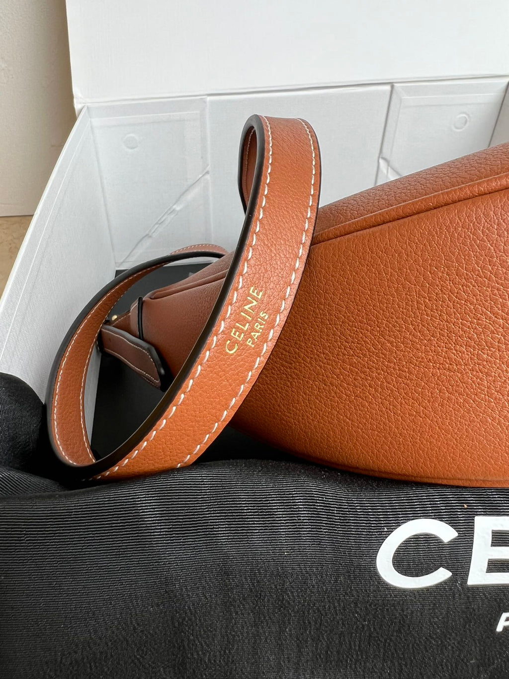 PETITE HELOISE 23CM CUIR DE VEAU MARRON ACIER DORÉ
