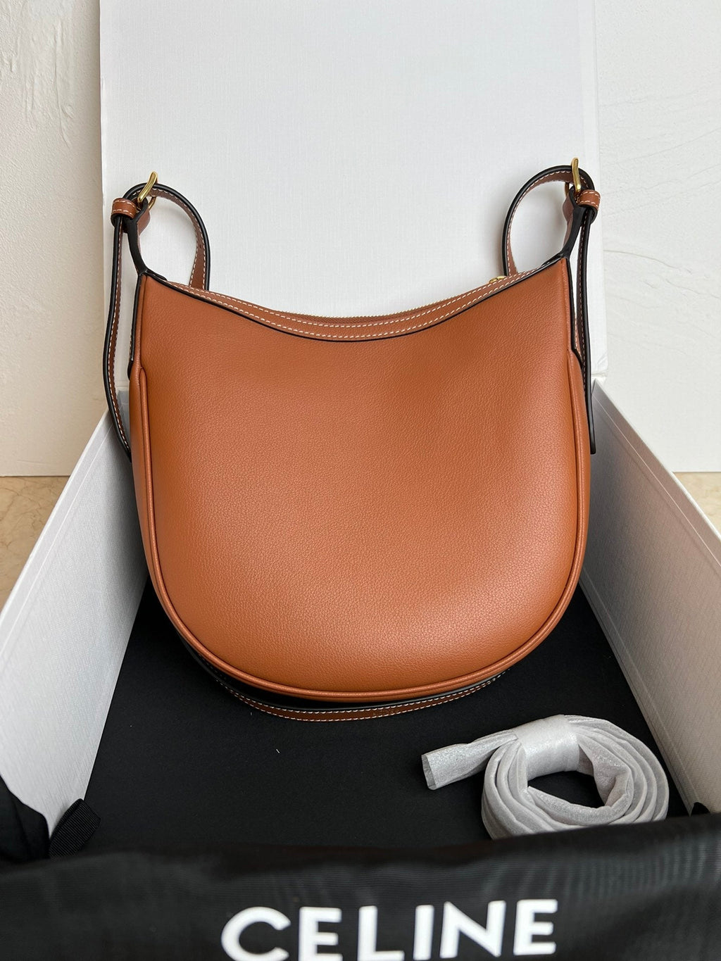 PETITE HELOISE 23CM CUIR DE VEAU MARRON ACIER DORÉ