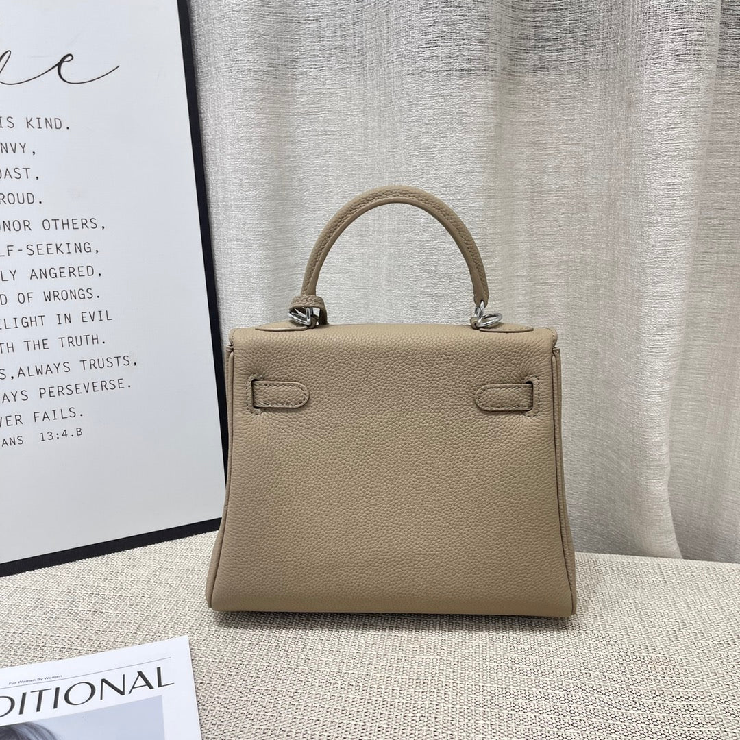 HM KELLY 25CM GRIS TOURTERELLE TOGO LEATHER SILVER HARDWARE