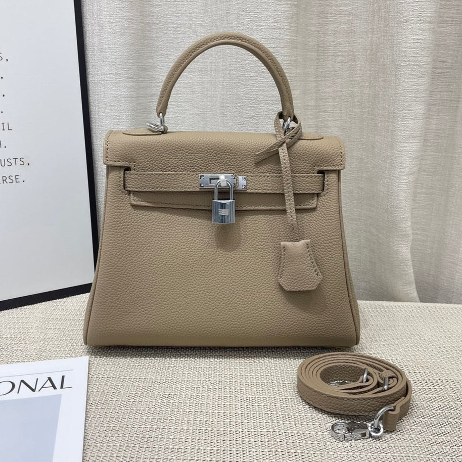 HM KELLY 25CM GRIS TOURTERELLE CUIR TOGO QUINCAILLERIE ARGENTÉE