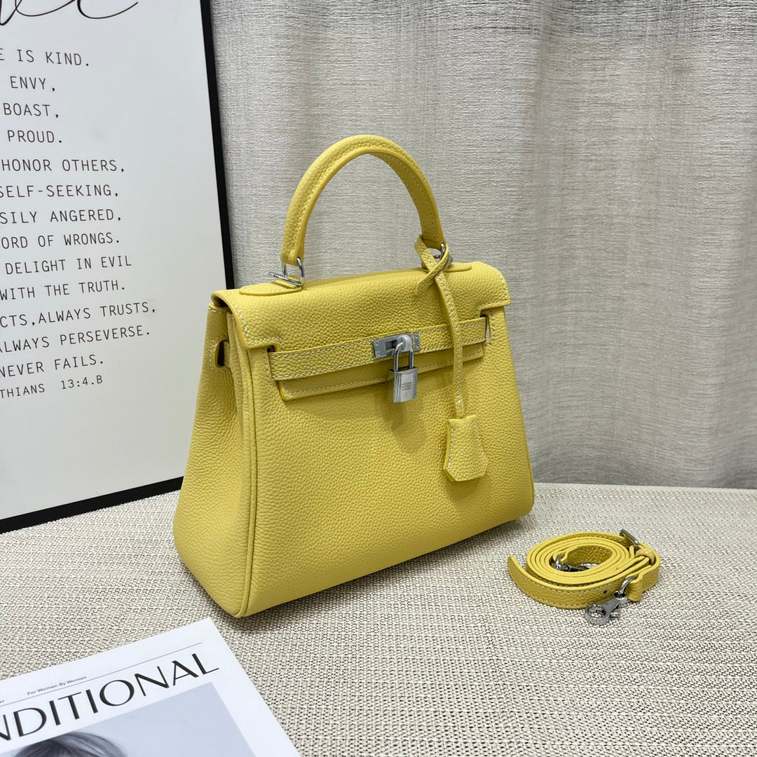 HM KELLY 25CM CUIR TOGO LIME QUINCAILLERIE ARGENTÉE