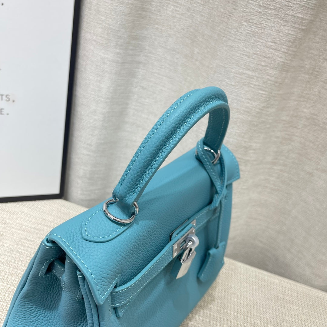 HM KELLY 25CM RETOURNE CUIR TOGO TURQUOISE QUINCAILLERIE ARGENTÉE
