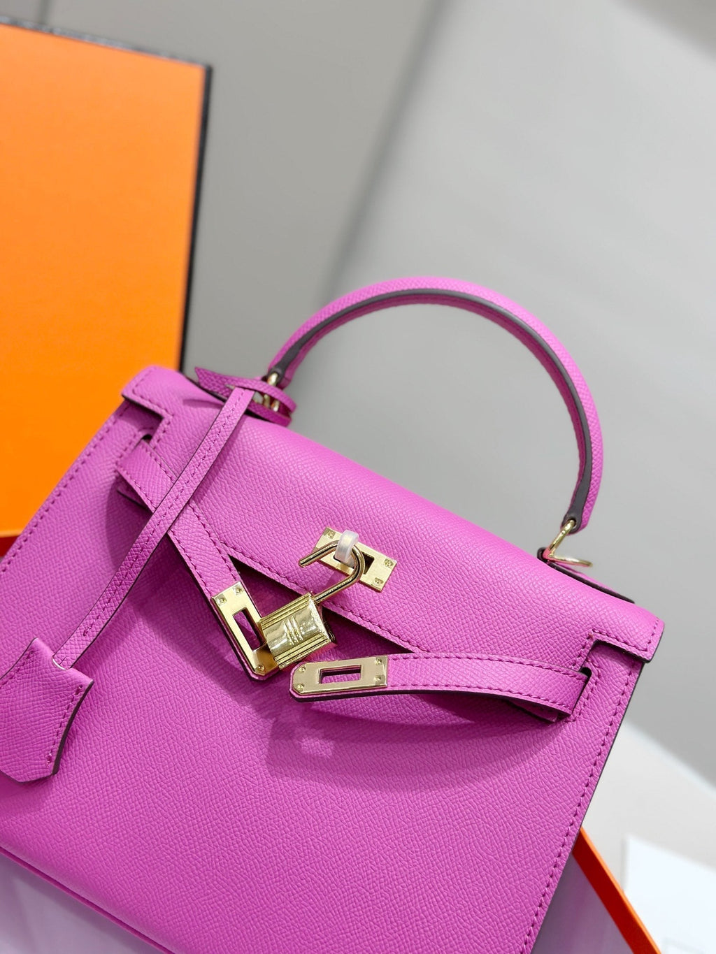 HM KELLY 25CM PINK EPSOM LEATHER GOLD HARDWARE