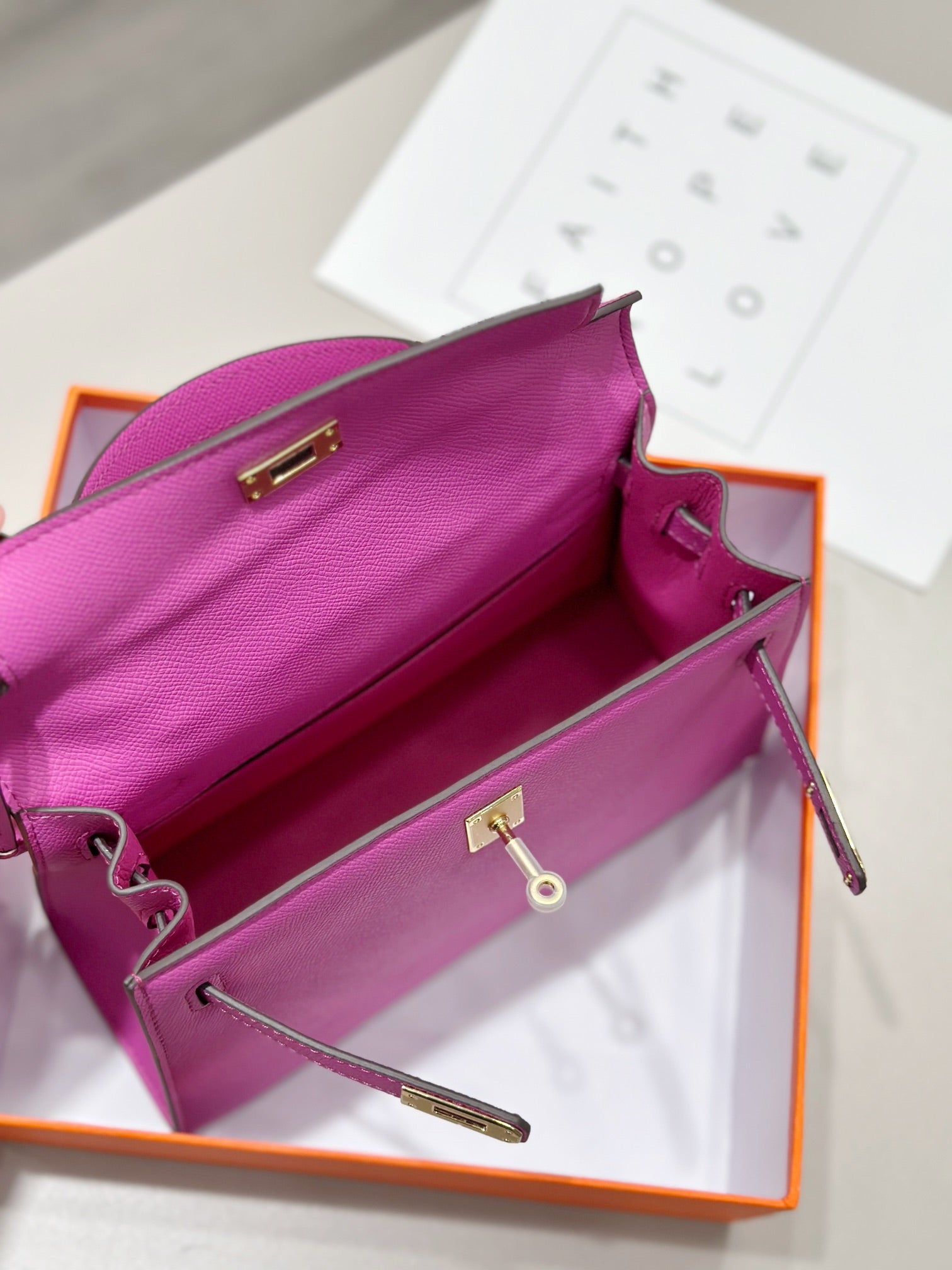 HM KELLY 25CM PINK EPSOM LEATHER GOLD HARDWARE