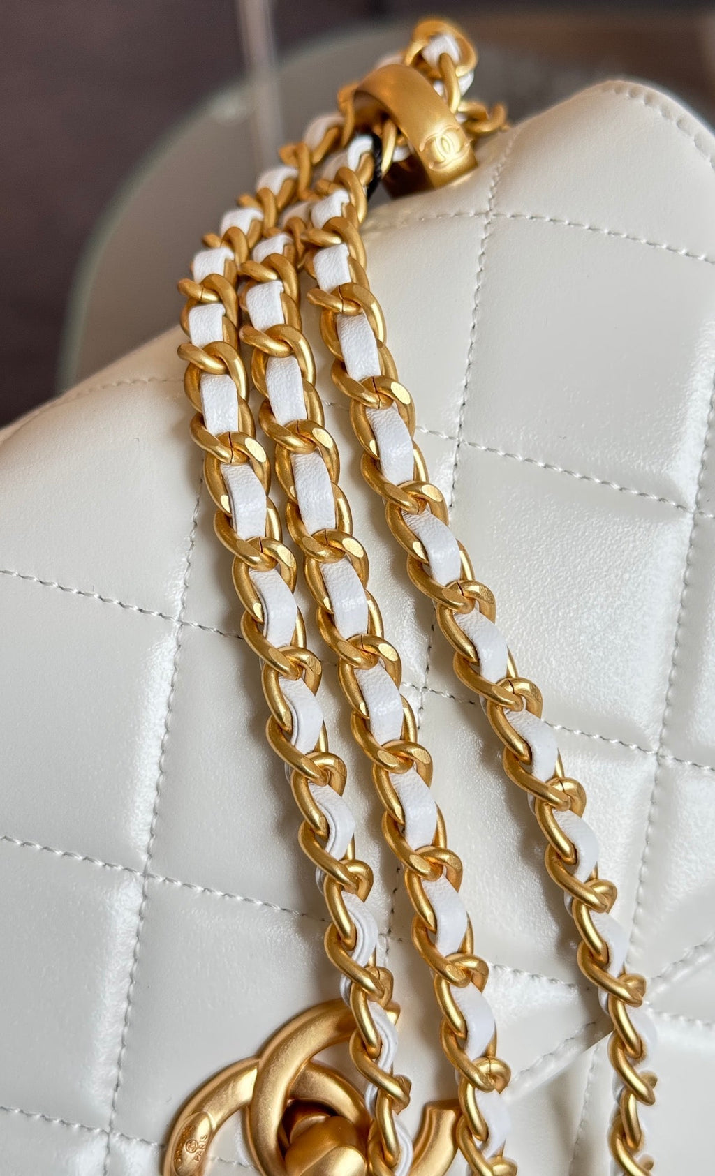 MINI FLAP 19CM WHITE LAMBSKIN GOLD HARDWARE