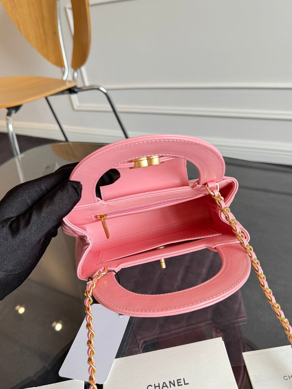 SAC CABAS KELLY 19 EN CUIR DE VEAU ROSE SAUMON, QUINCAILLERIE DORÉ 