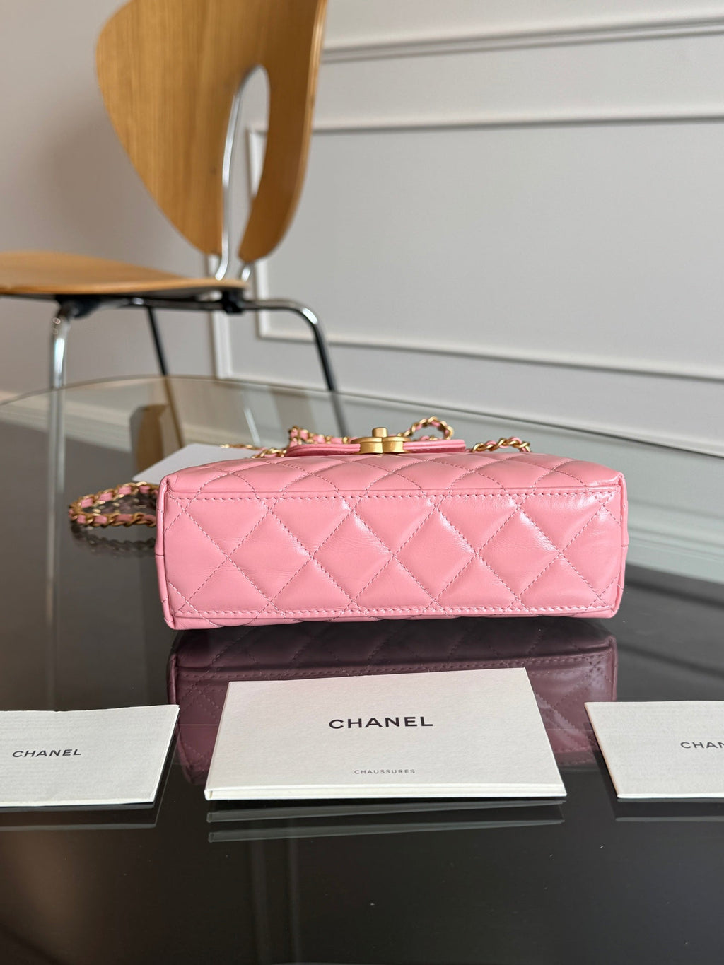 SAC CABAS KELLY 19 EN CUIR DE VEAU ROSE SAUMON, QUINCAILLERIE DORÉ 