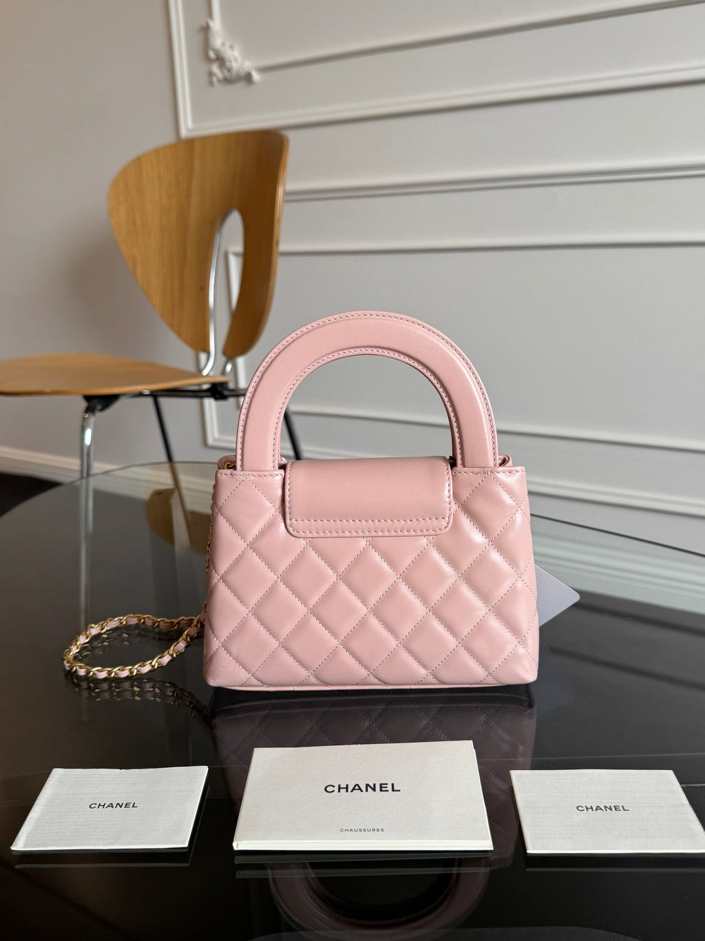 SAC CABAS KELLY 19 EN CUIR DE VEAU ROSE CLAIR, QUINCAILLERIE DORÉ 