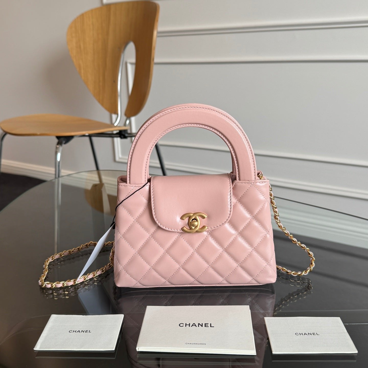 SAC CABAS KELLY 19 EN CUIR DE VEAU ROSE CLAIR, QUINCAILLERIE DORÉ 