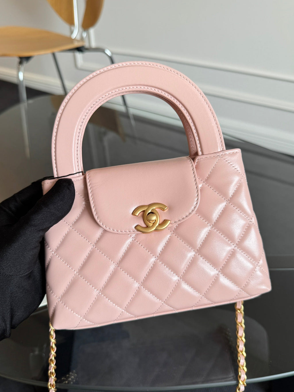 SAC CABAS KELLY 19 EN CUIR DE VEAU ROSE CLAIR, QUINCAILLERIE DORÉ 