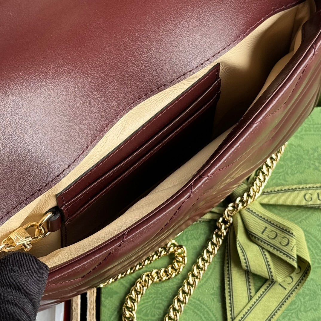 GG MARMONT 21CM CUIR DE VEAU ROUGE CERISE QUINCAILLERIE DORÉ