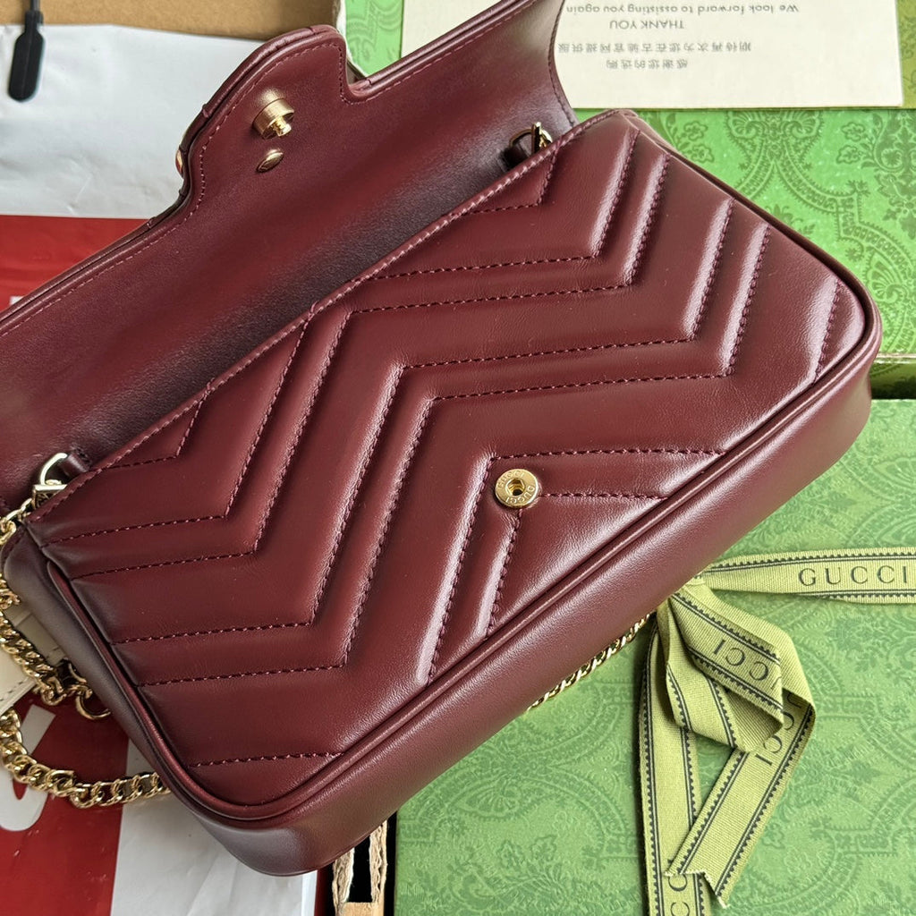 GG MARMONT 21CM CUIR DE VEAU ROUGE CERISE QUINCAILLERIE DORÉ