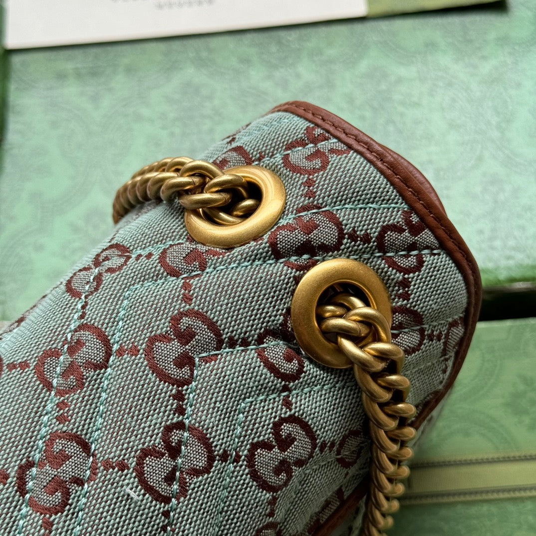 Toile monogrammée GG Marmont 26 cm bleu chocolat avec quincaillerie dorée