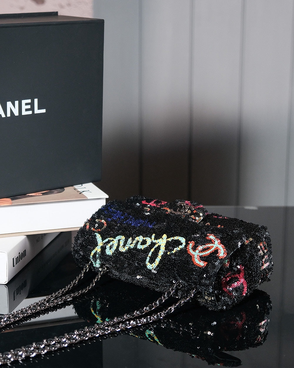 SAC À RABAT 24S 20 CM EN CUIR DE VEAU À PAILLETTES MULTICOLORE