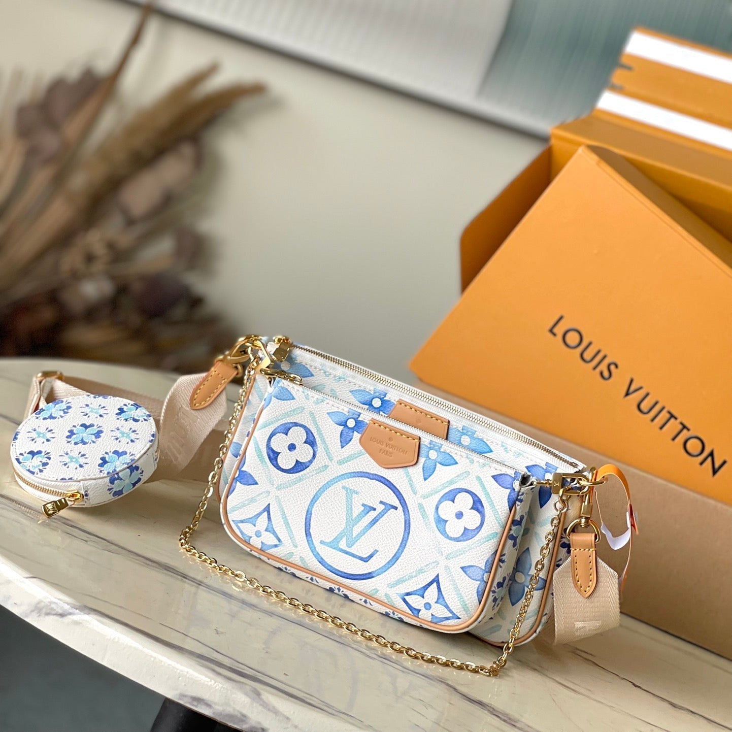 ACCESSOIRES MULTI-POCHETTES 24 PO CARREAUX MONOGRAMME BLEU LAGON TOILE QUINCAILLERIE DORÉ