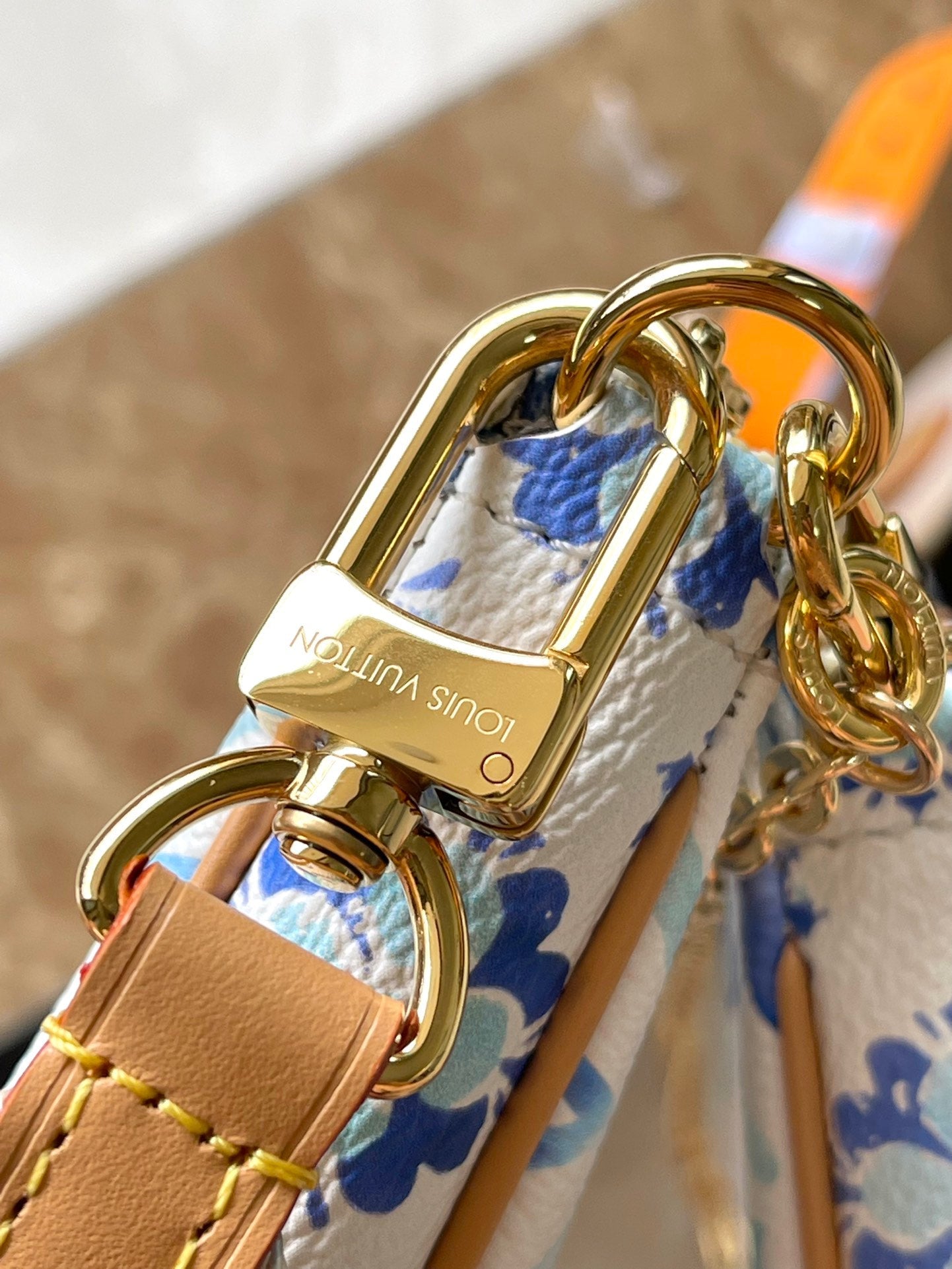 ACCESSOIRES MULTI-POCHETTES 24 PO CARREAUX MONOGRAMME BLEU LAGON TOILE QUINCAILLERIE DORÉ