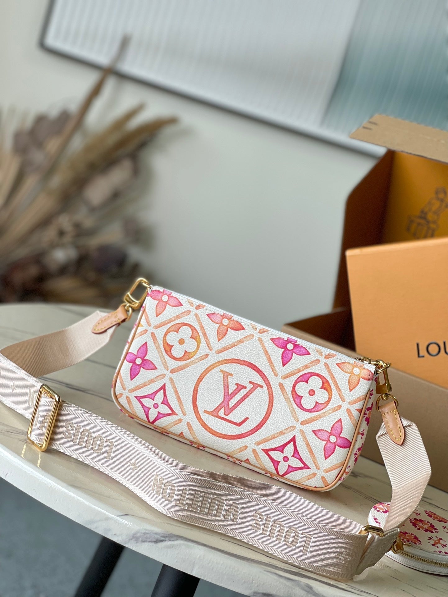 ACCESSOIRES MULTI-POCHETTES ROSE 24 PO CARREAUX MONOGRAMME CORAIL TOILE QUINCAILLERIE DORÉ