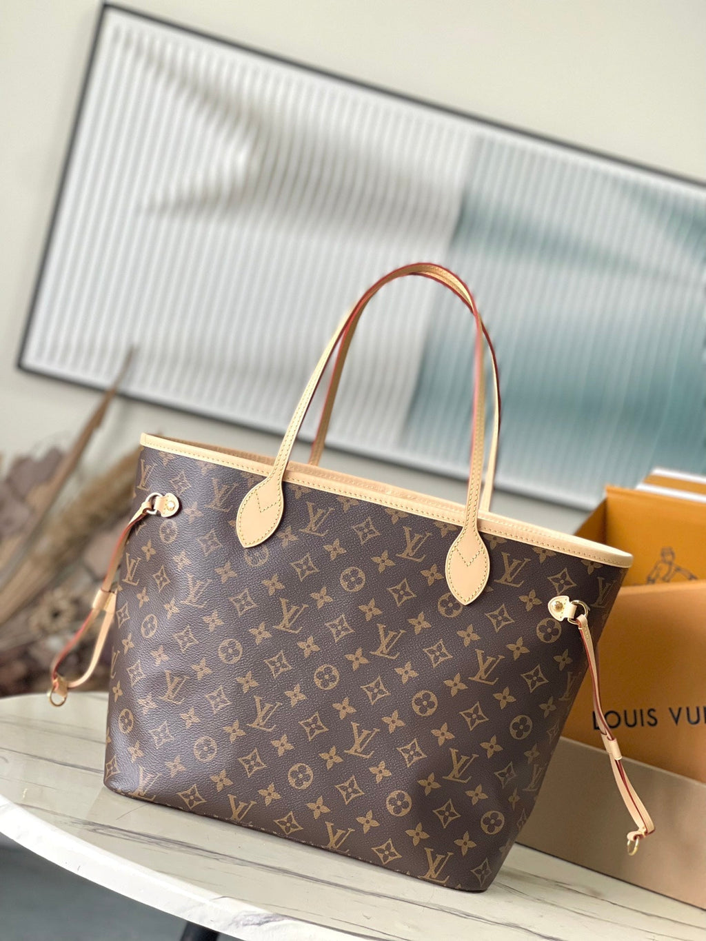 NEVERFULL MM 31 EN TOILE MONOGRAMME MARRON AVEC PATCH LAPIN ROSE
