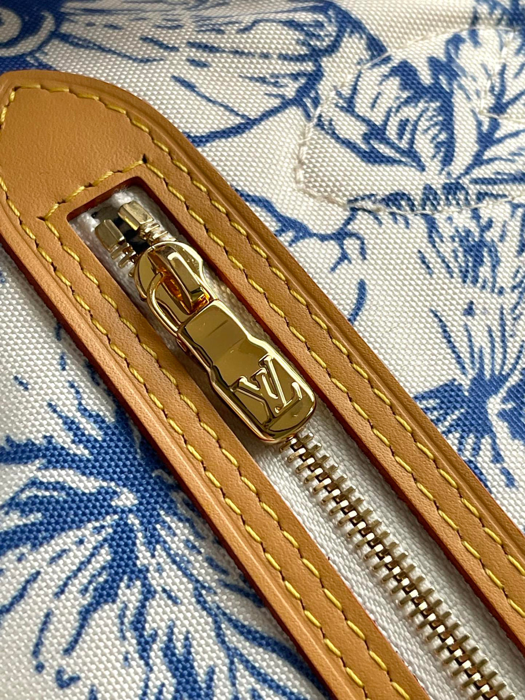 NEVERFULL MM 31 EN TOILE À CARREAUX MONOGRAMME BLEU LAGON