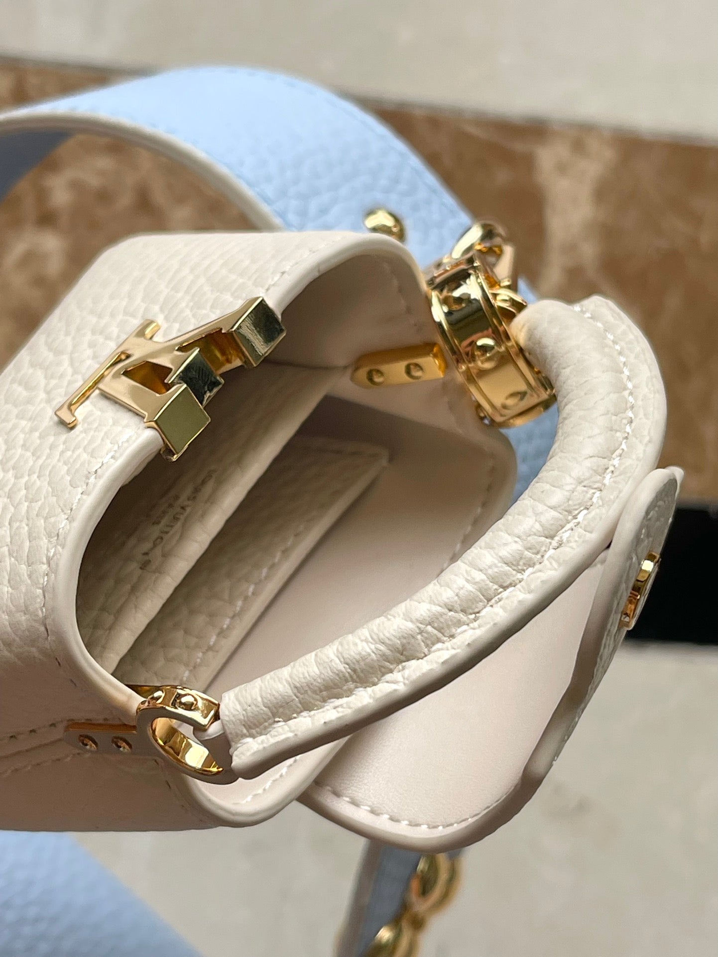 CAPUCINES MINI 21 EN BLEU BONBON TAURILLON QUINCAILLERIE OR