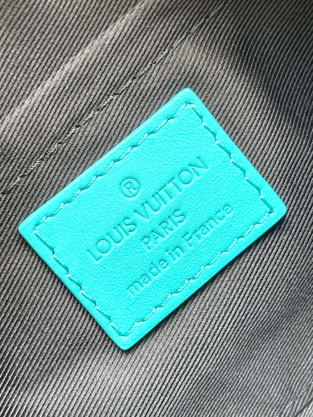 MINI COFFRE SOUPLE 18 EN TAURILLON BLEU TURQUOISE