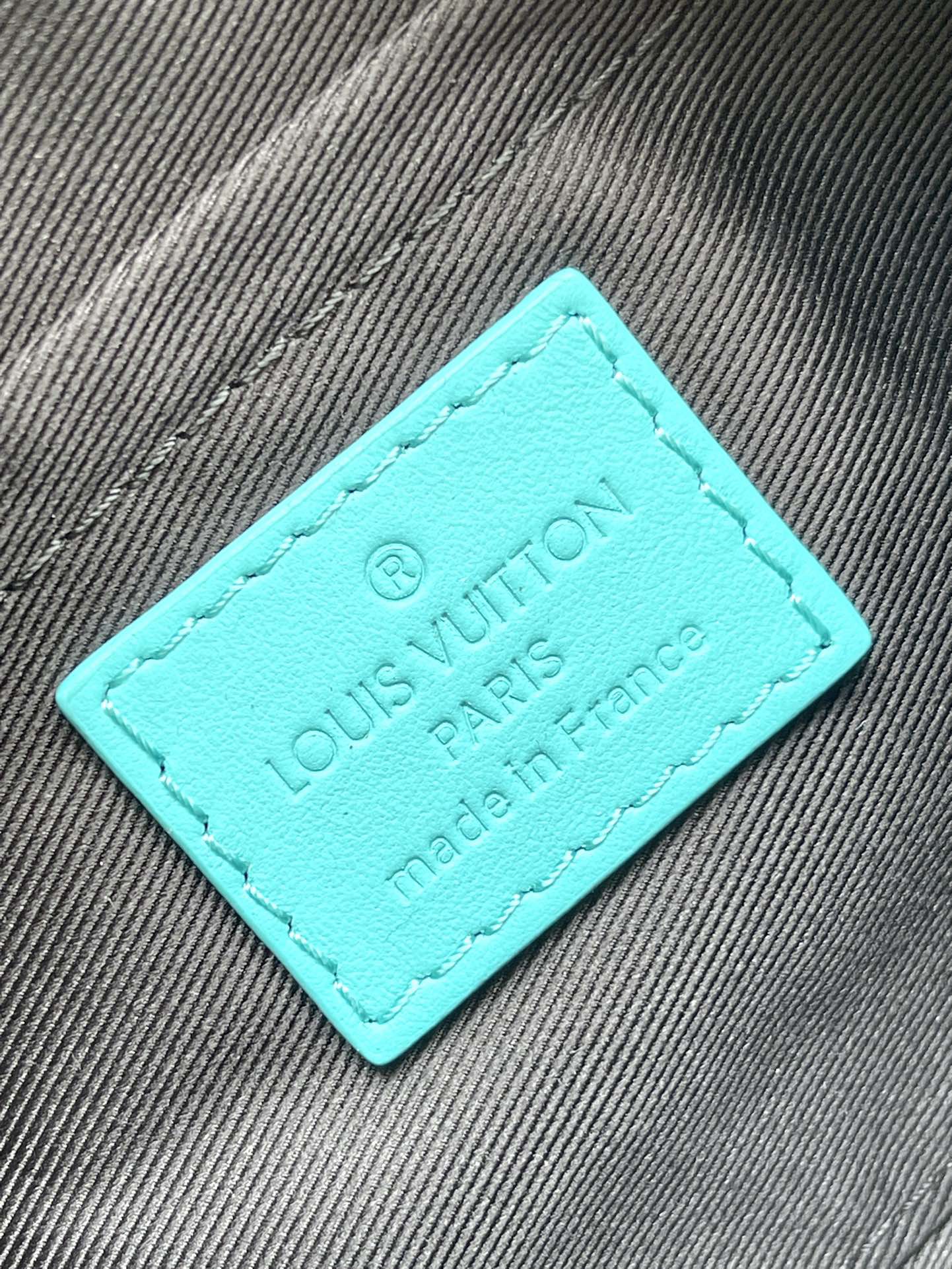 MINI COFFRE SOUPLE 18 EN TAURILLON BLEU TURQUOISE