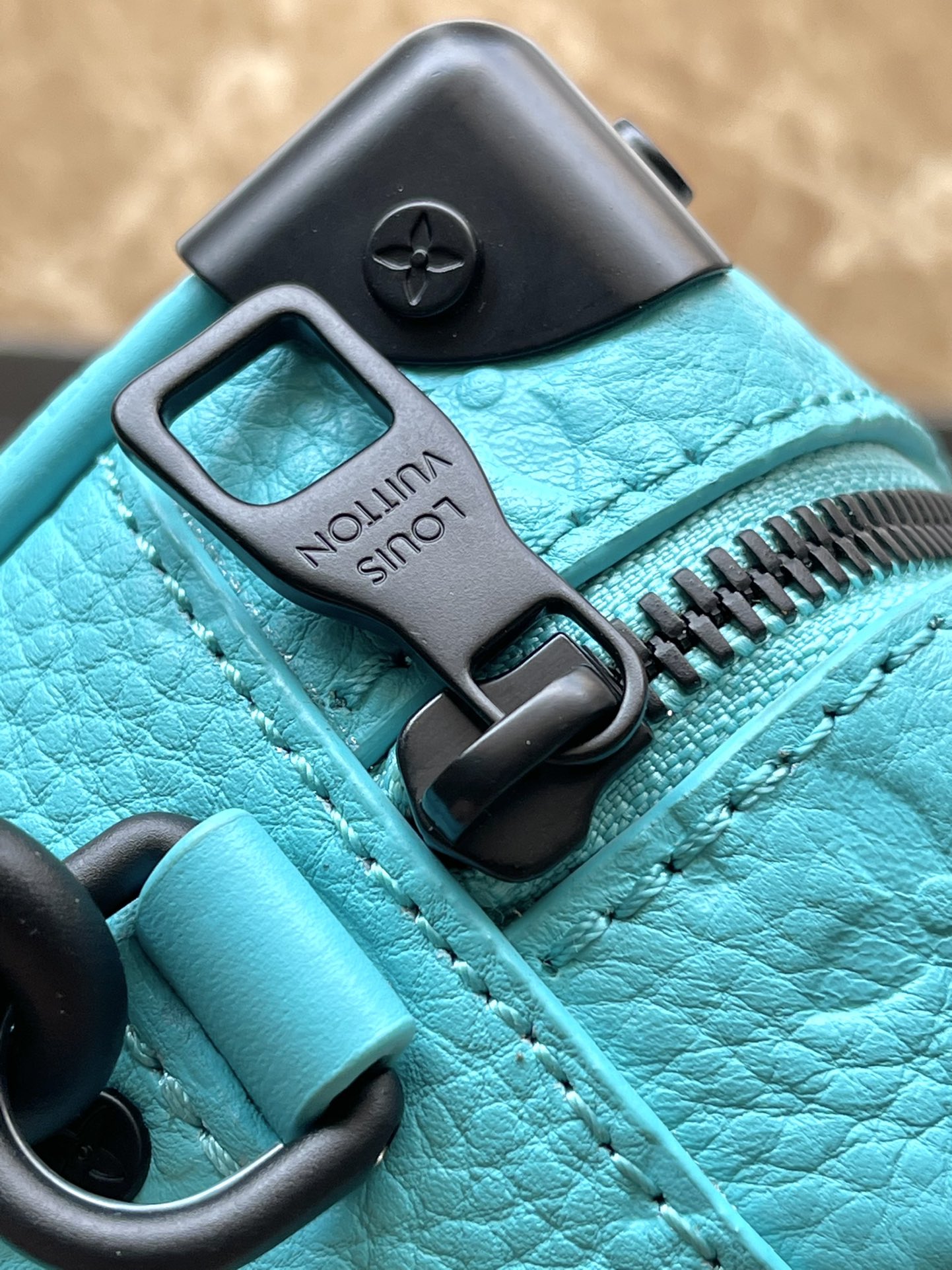 MINI COFFRE SOUPLE 18 EN TAURILLON BLEU TURQUOISE
