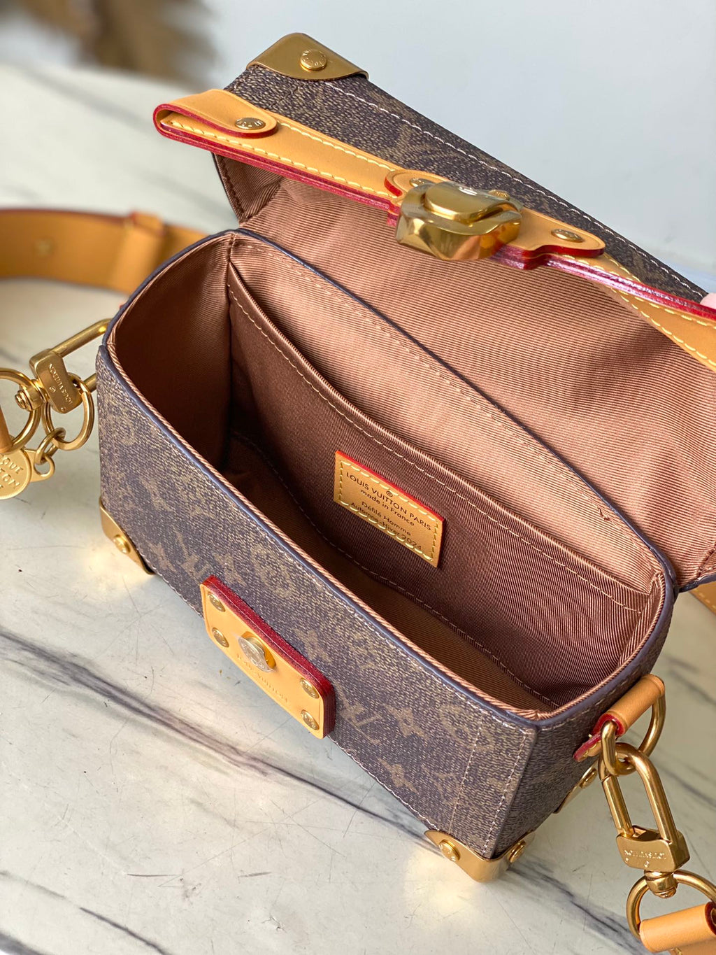 SOUL TRUNK 19 EN TOILE MARRON MONOGRAMME DUST QUINCAILLERIE DORÉ
