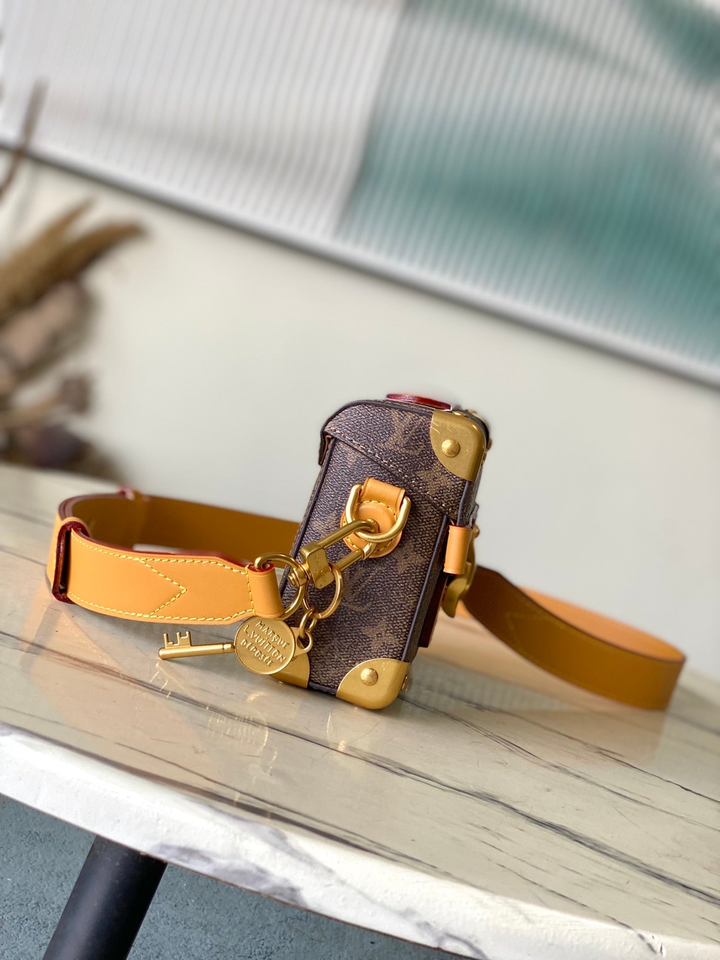 SOUL TRUNK 19 EN TOILE MARRON MONOGRAMME DUST QUINCAILLERIE DORÉ