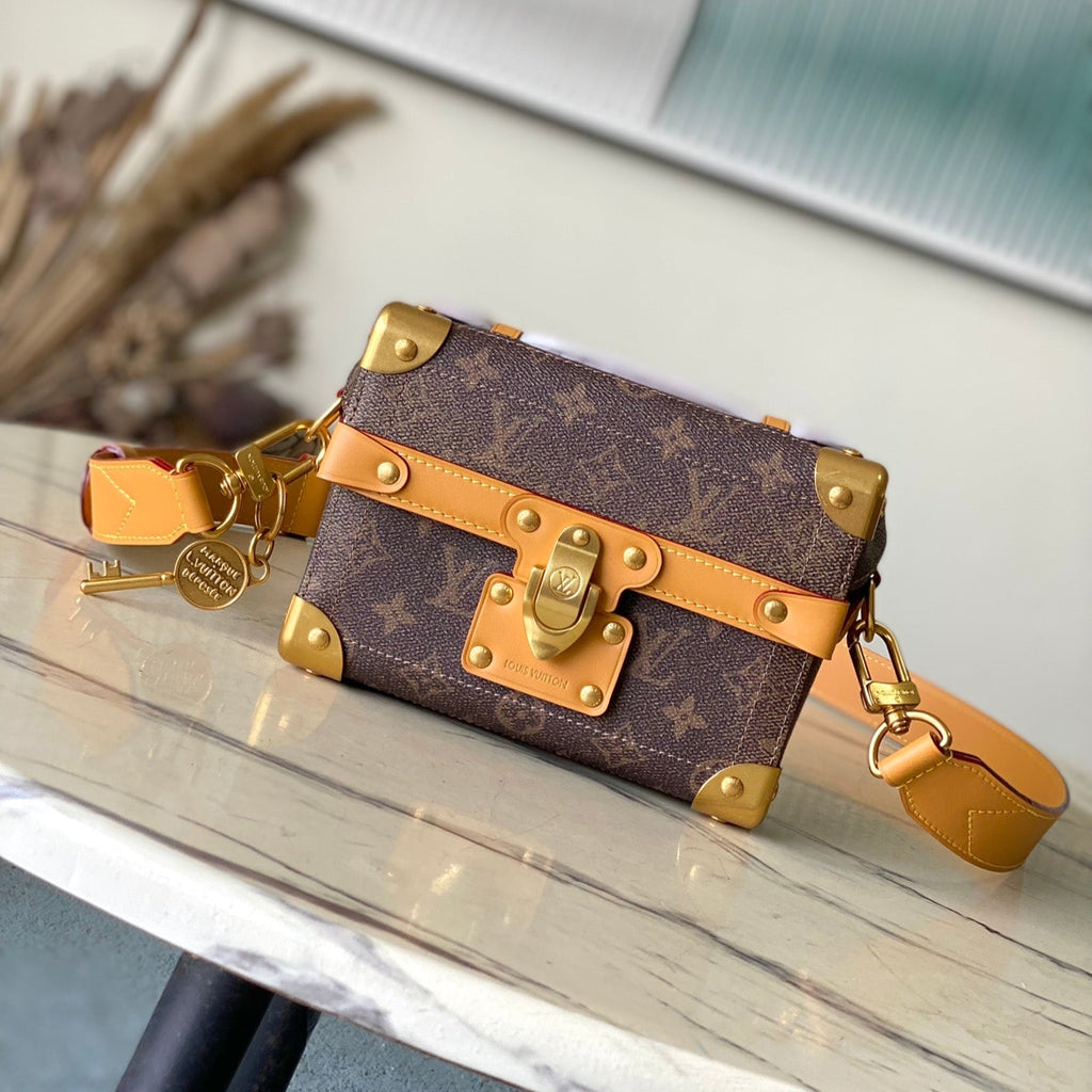 SOUL TRUNK 19 EN TOILE MARRON MONOGRAMME DUST QUINCAILLERIE DORÉ