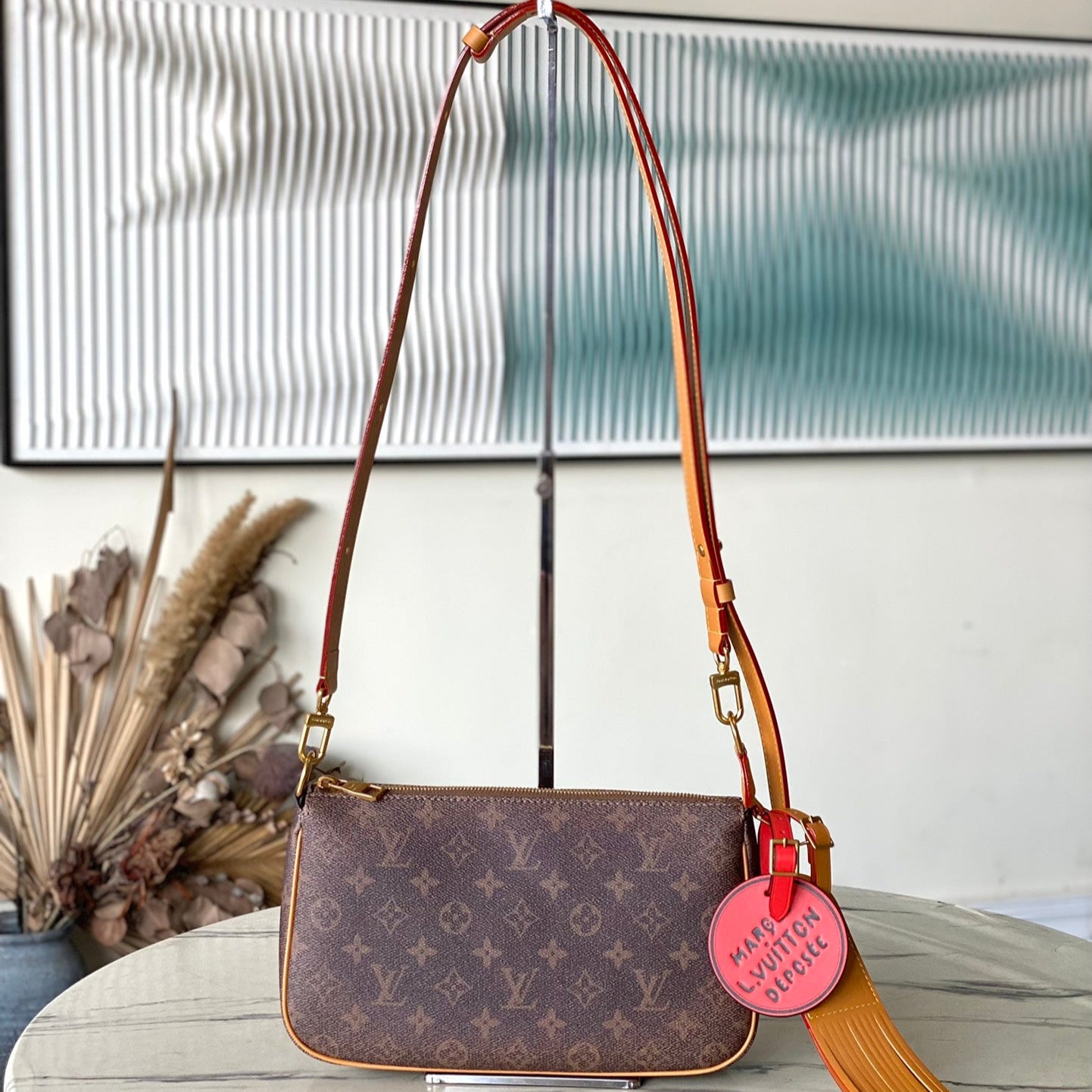 POCHETTE ACCESSOIRE XL 28 EN TOILE POUDRE MONOGRAMME MARRON