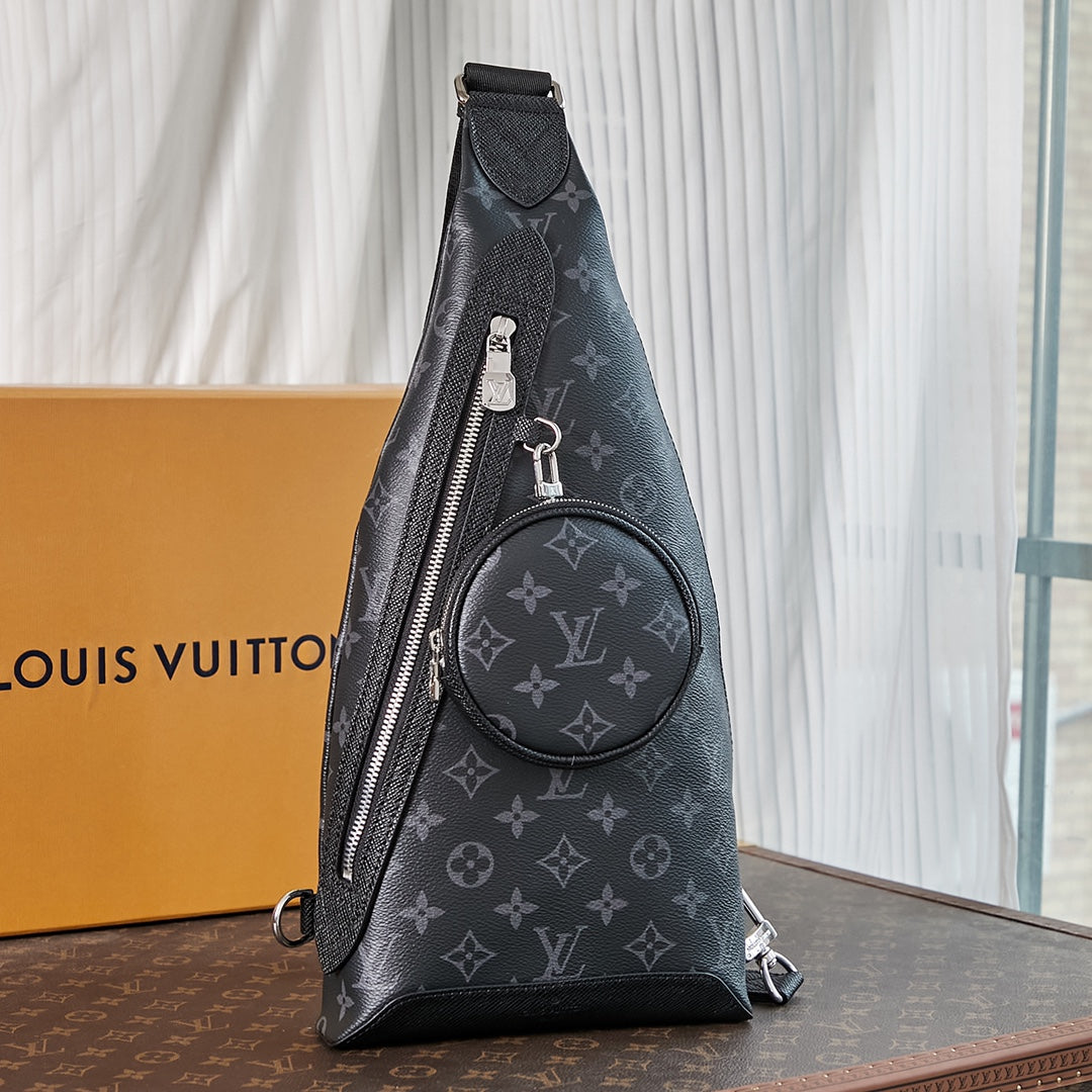 SAC À BANDOULIÈRE DUO 42 EN TOILE MONOGRAMME ECLIPSE NOIRE