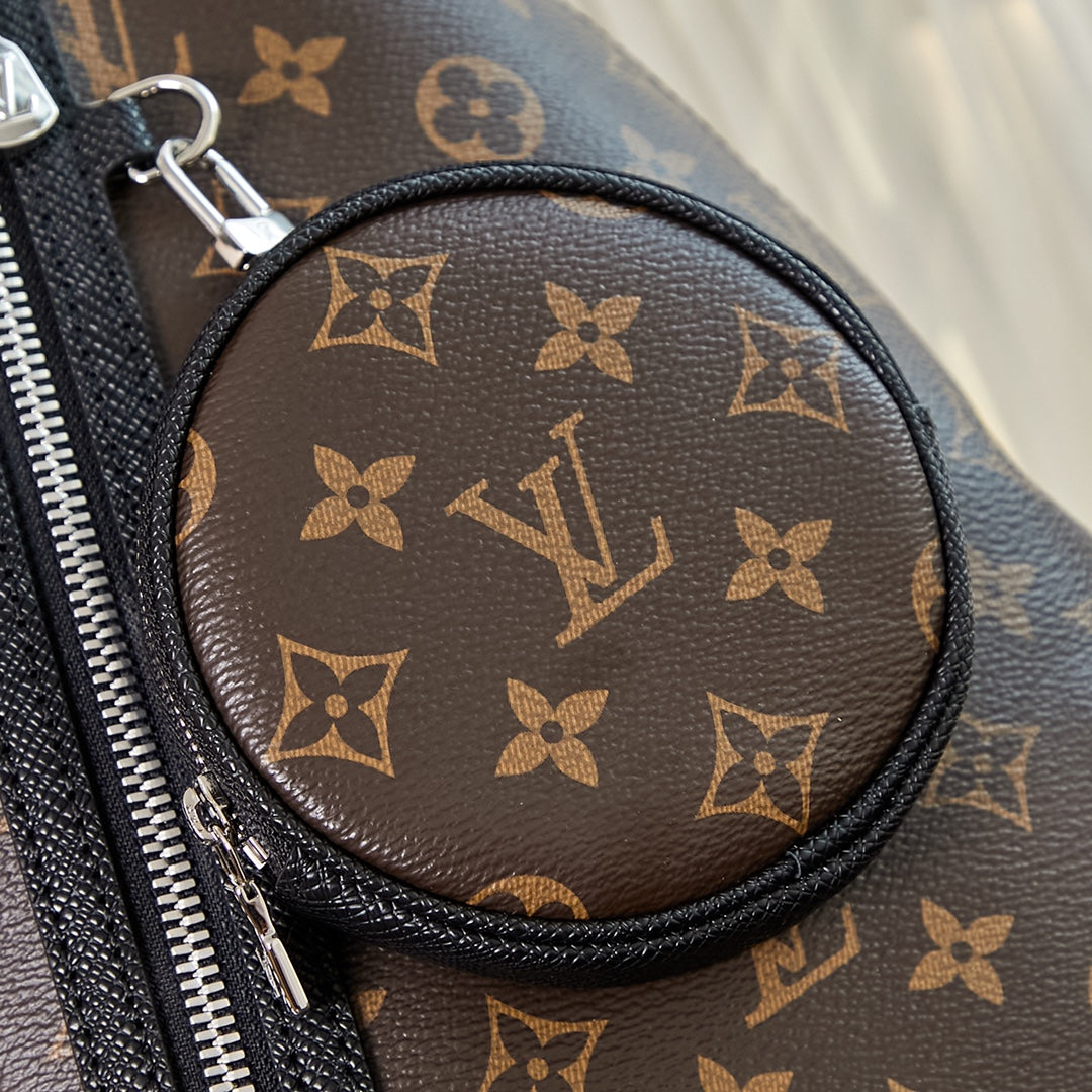 SAC À BANDOULIÈRE DUO 42 EN TOILE MONOGRAMME MARRON