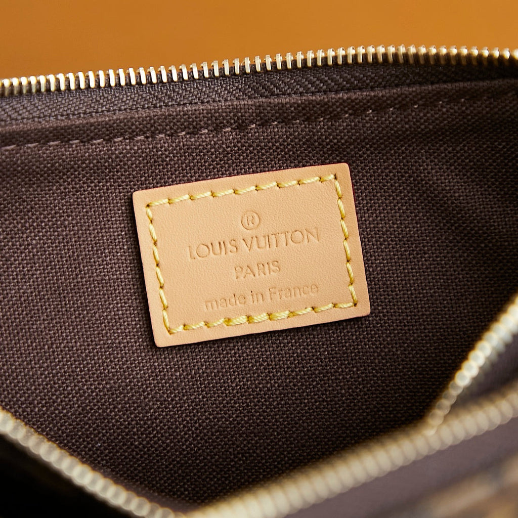 POCHETTE LIV 24 EN TOILE MONOGRAMME MARRON QUINCAILLERIE DORÉ